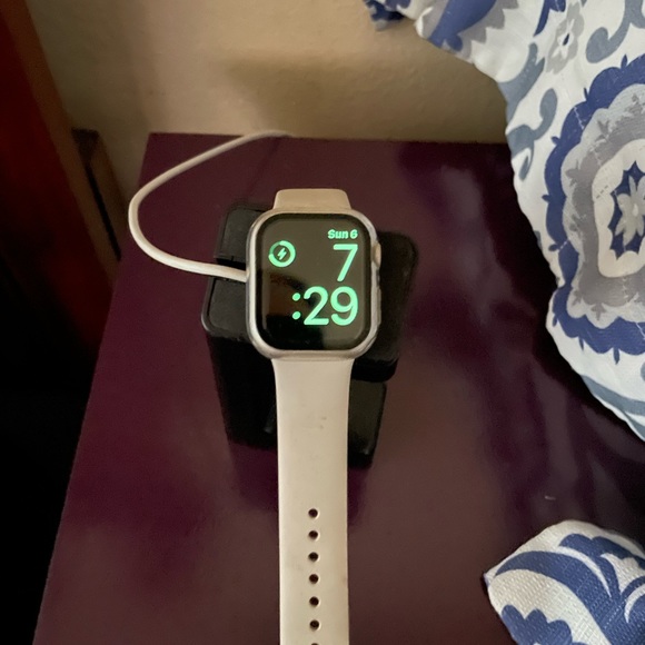 Apple Watch - Picture 4 of 5